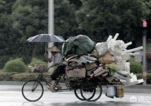 大街上回收廢品的人，一個(gè)月能賺多少錢(qián)？
