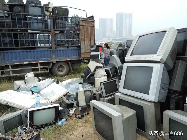 想開(kāi)一個(gè)廢品站，怎么把收來(lái)的廢品賣出去呢？